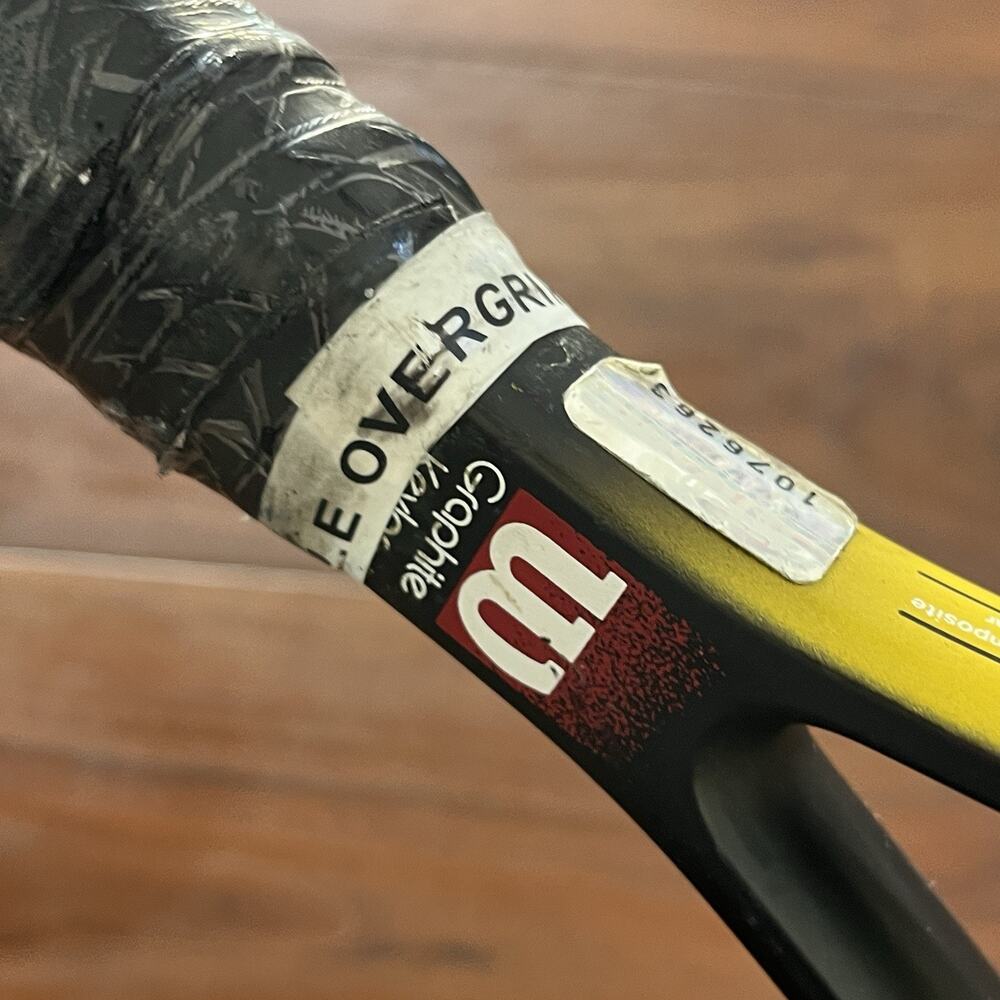 Wilson Pro Staff Classic 4 5/8" L5 PWS 95 sq. in. Tennis Racquet - Picture 8 of 11